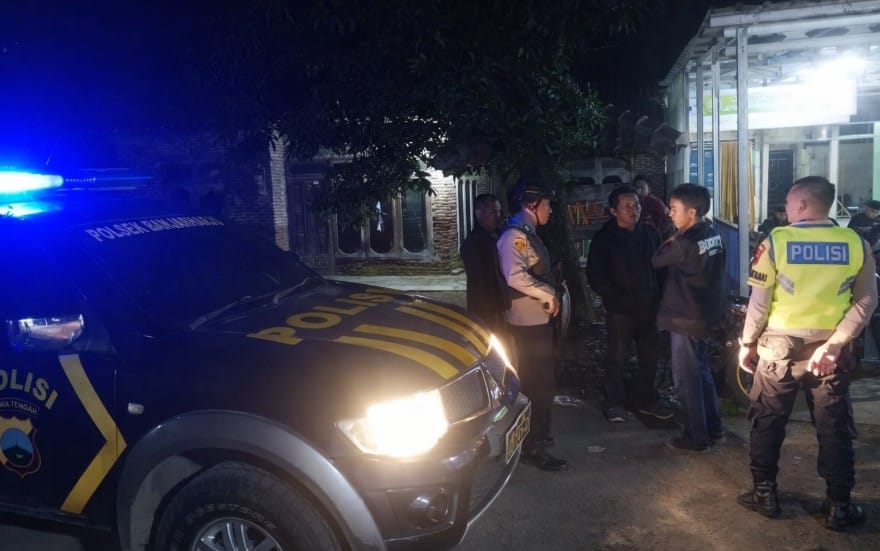 Personel Polsek Banjarharjo patroli malam antisipasi 3C di wilayah Brebes