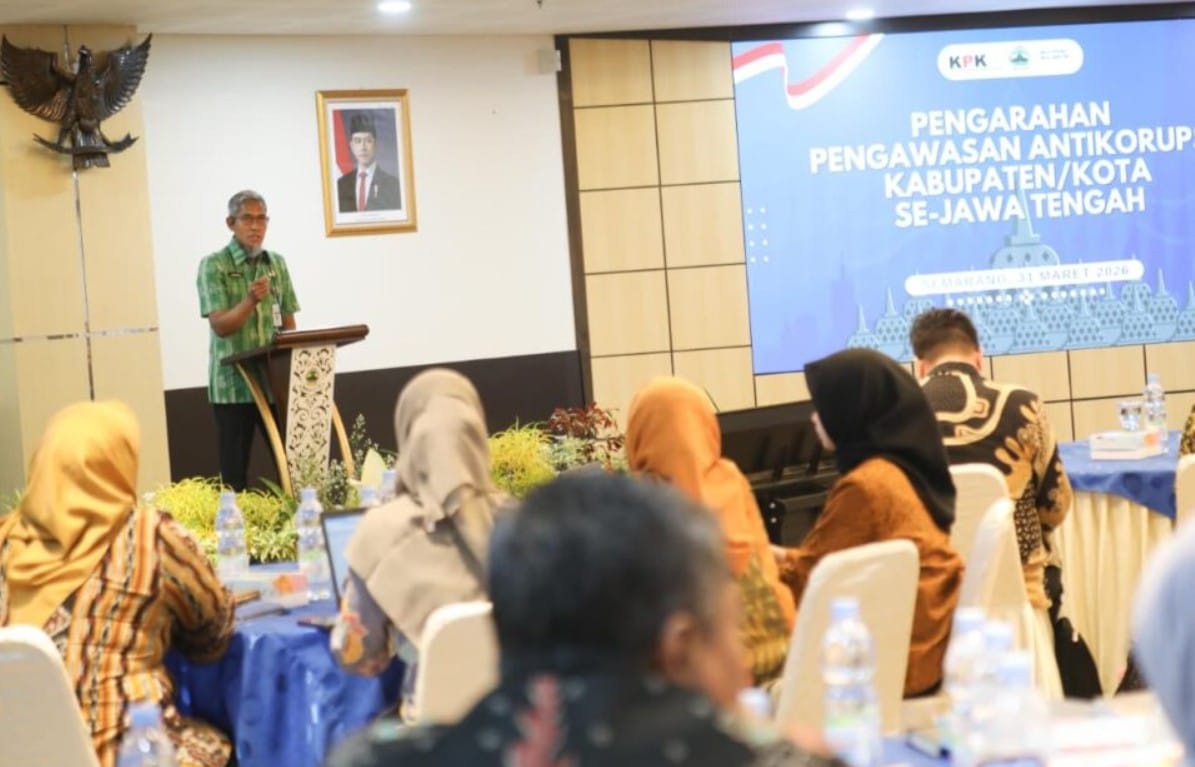 Sekda Jateng Sumarno memberikan pengarahan pengawasan antikorupsi di Semarang