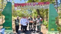 Brigjen TNI Abdul Hanis memimpin penutupan TMMD Brebes Reguler ke-127 di Lapangan Desa Cikuya Kecamatan Banjarharjo