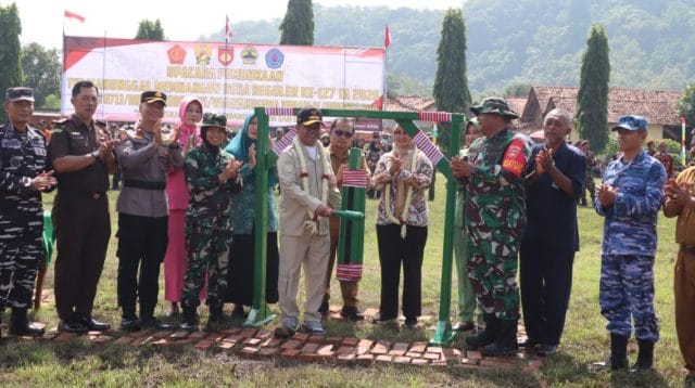 Pembukaan TMMD Desa Cikuya Brebes di Banjarharjo