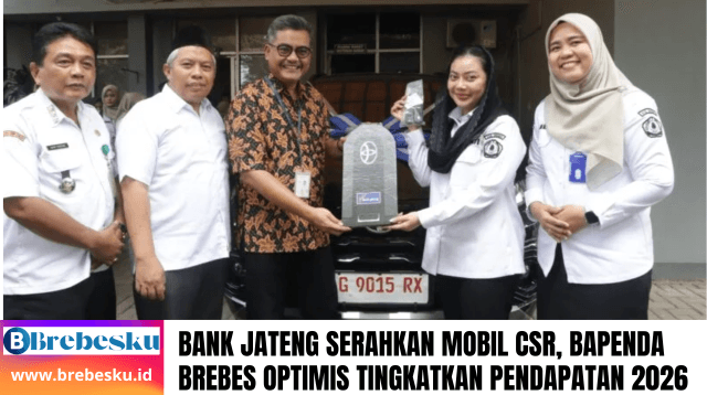 Bupati Brebes menerima mobil CSR Bank Jateng untuk operasional Bapenda