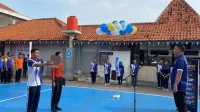 Kalapas Brebes membuka Porsenap dalam rangka HBP ke-62 dengan pelepasan balon bersama warga binaan