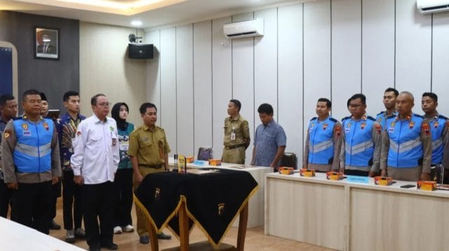 Wakapolres Brebes memimpin pengambilan sumpah dan pakta integritas rekrutmen Polri Brebes 2026 di Aula Mapolres Brebes